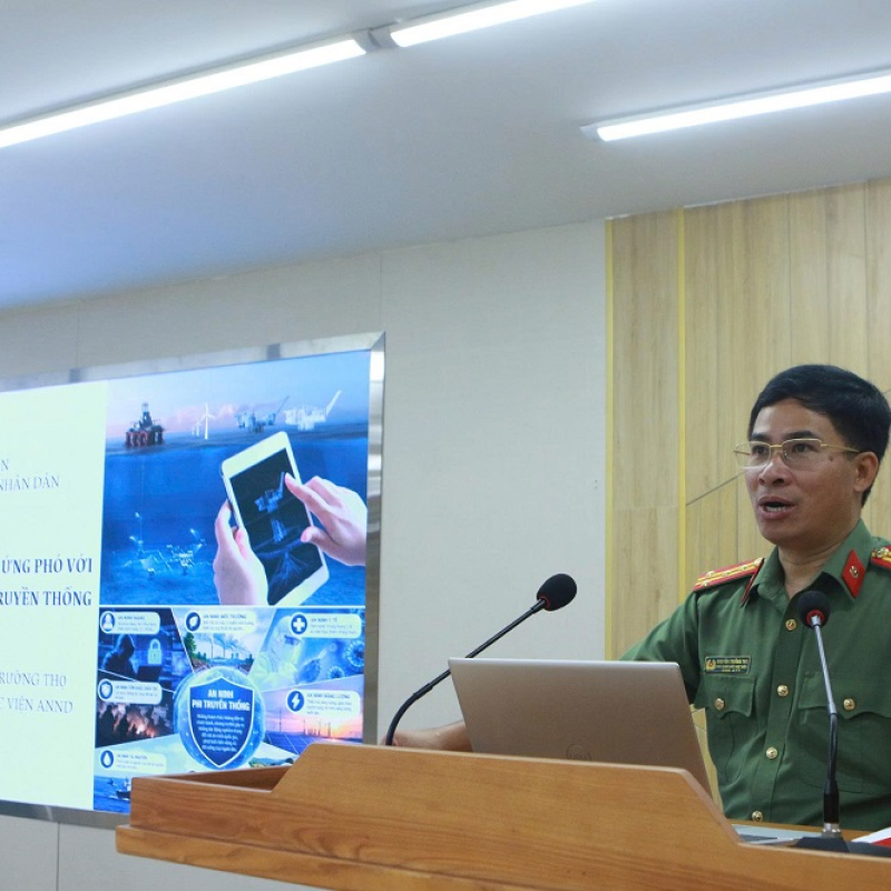 GS.TS, Đại tá Nguyễn Trường Thọ, Phó Giám đốc Học viện An ninh nhân dân giảng dạy chuyên đề tại lớp Bồi dưỡng cập nhật kiến thức mới, kiến thức nâng cao cho phó cục trưởng, phó giám đốc và tương đương năm 2026