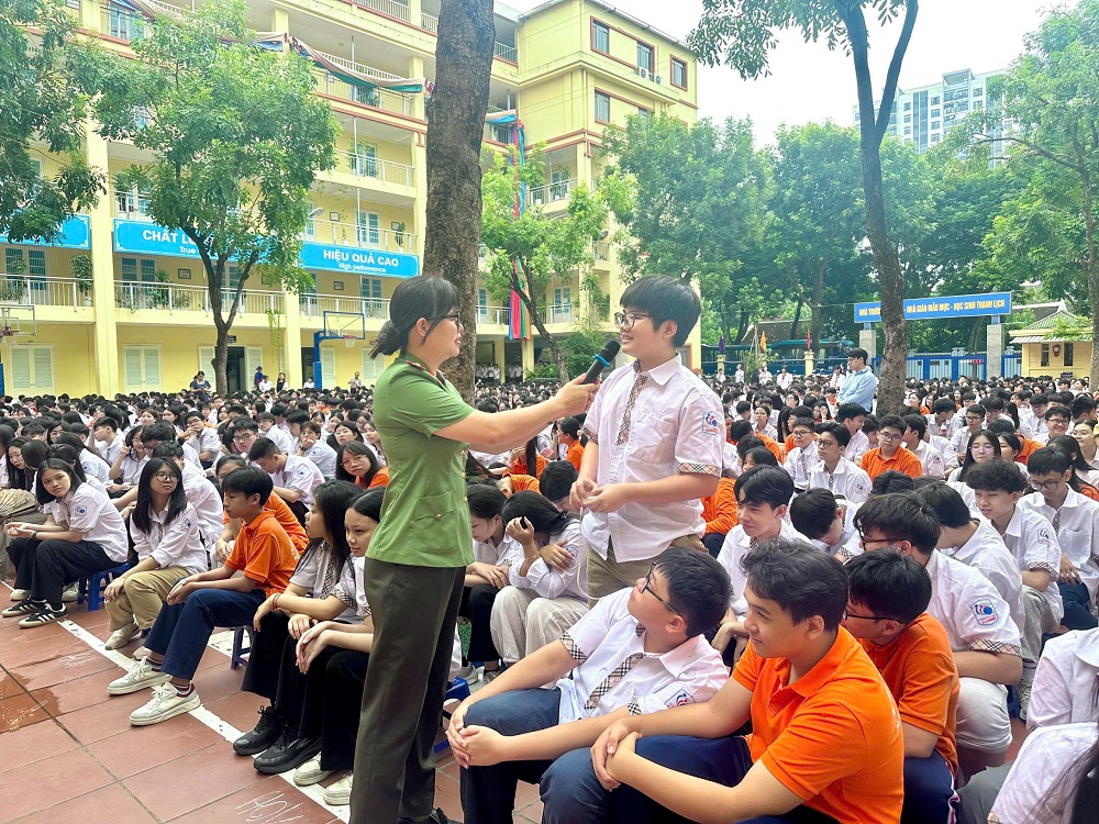 Học viện An ninh nhân dân chung tay xây dựng môi trường học đường an toàn cùng học sinh Thủ đô