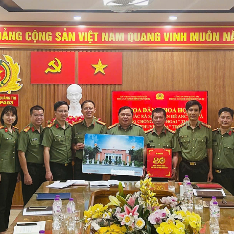 Khoa An ninh chính trị nội bộ tổ chức Tọa đàm tại Công an tỉnh Quảng trị