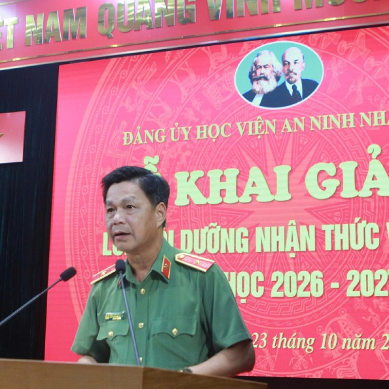Khai giảng lớp Bồi dưỡng nhận thức về Đảng