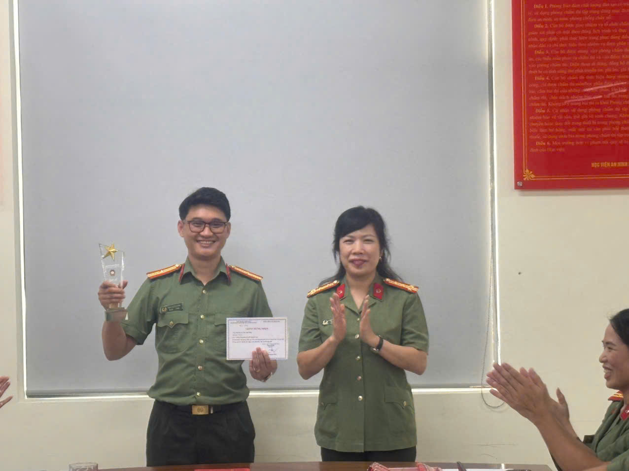 7c490433-35fd-4727-94bc-075a35a704e5.jpg