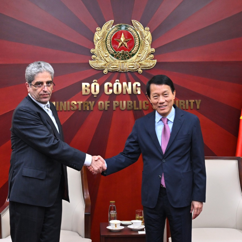 Bộ trưởng Lương Tam Quang tiếp tân Đại sứ Iran