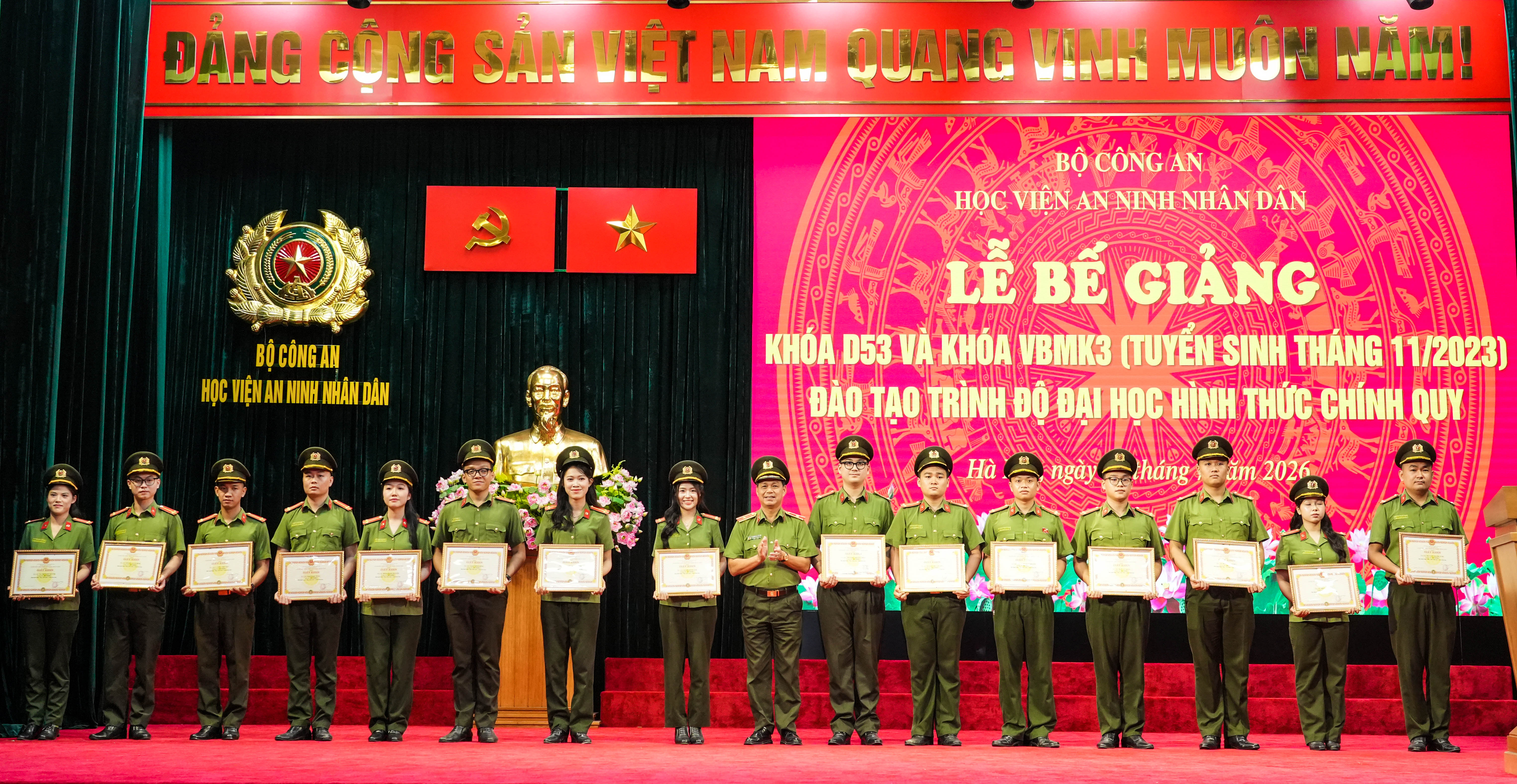 a8f79851-791f-4adc-8401-e96dcc110752.jpg