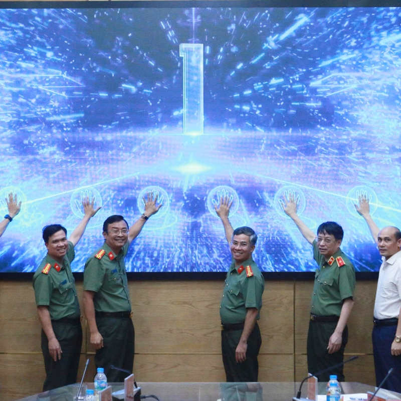 Ra mắt Ban Chỉ đạo Công nghiệp an ninh và các nhóm nghiên cứu tiềm năng về khoa học công nghệ tại Học viện an ninh nhân dân