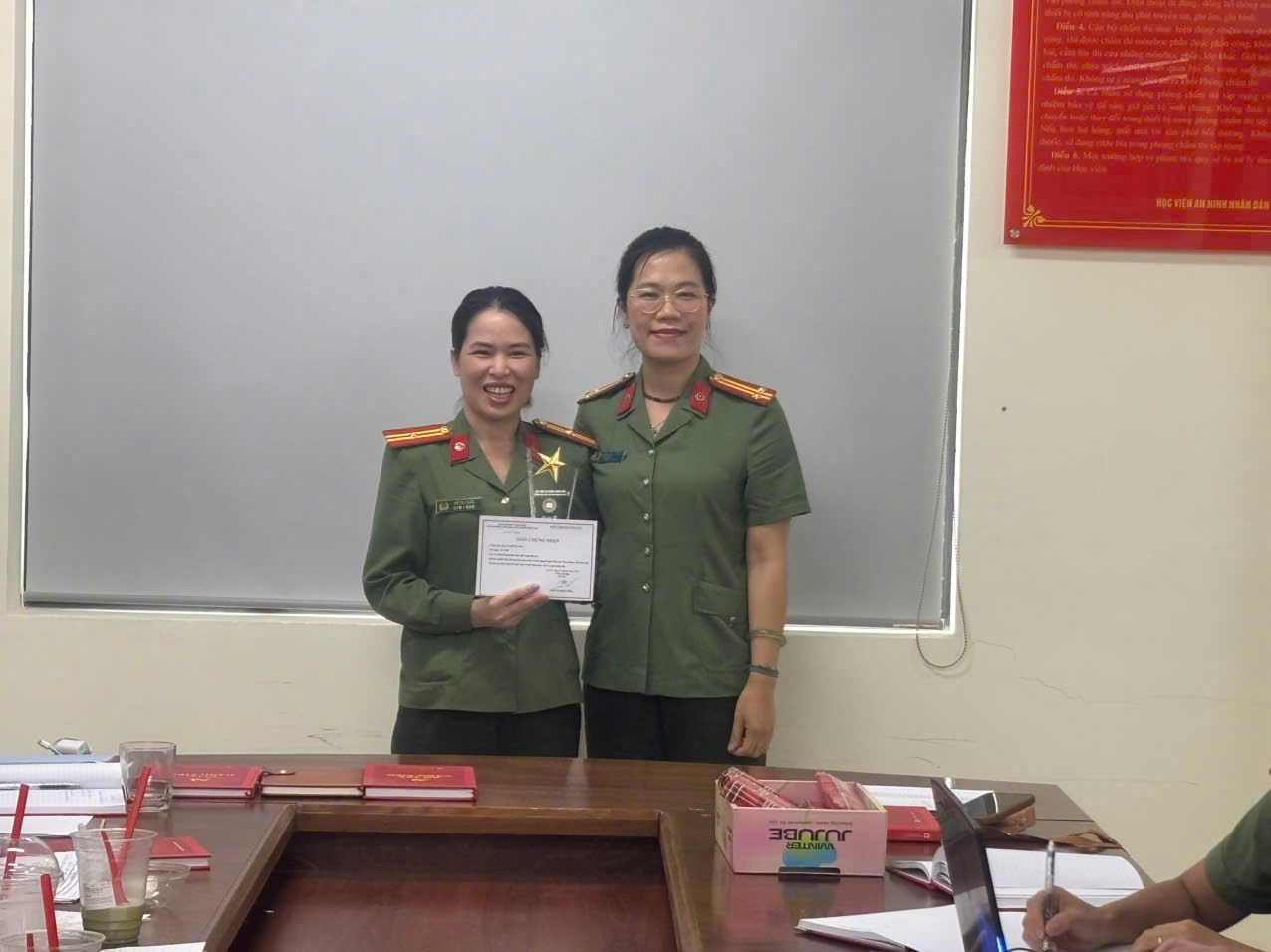 cd10c0a1-fc1b-4f3f-aed9-e1fa53d6facd.jpg