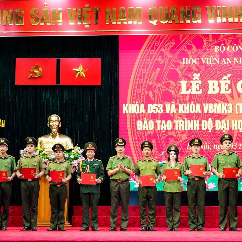 Học viện An ninh nhân dân tổ chức Bế giảng Khóa D53 và Khóa VBMK3 đào tạo trình độ đại học hệ chính quy