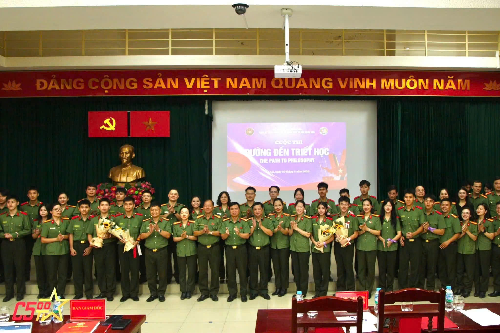 Học viện An ninh nhân dân tổ chức thành công Cuộc thi học tập song ngữ “Đường đến triết học” (The Path to Philosophy)
