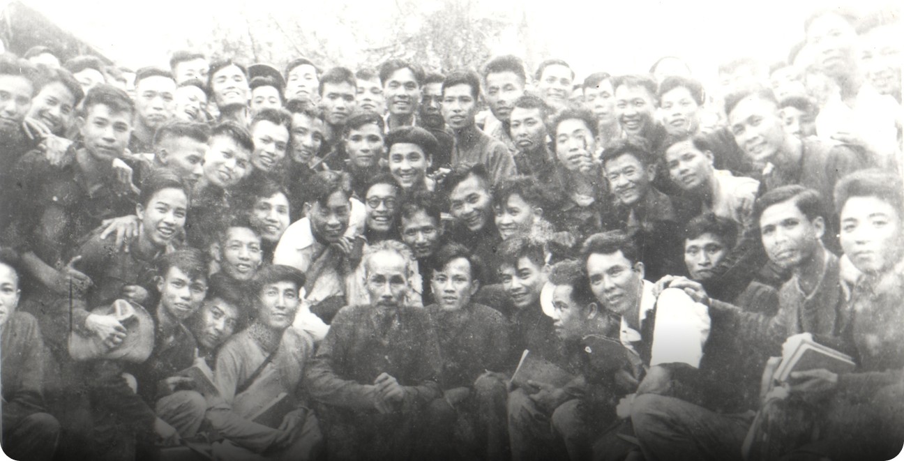 On 28/4/1950, President Ho Chi Minh visited and spoke to trainees of Strategic Counter-offensive Class I the Intermediate Public Security School.